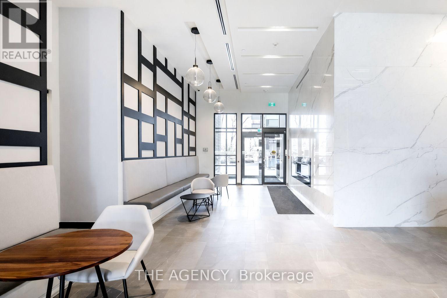 #327 681 YONGE STREET - 22