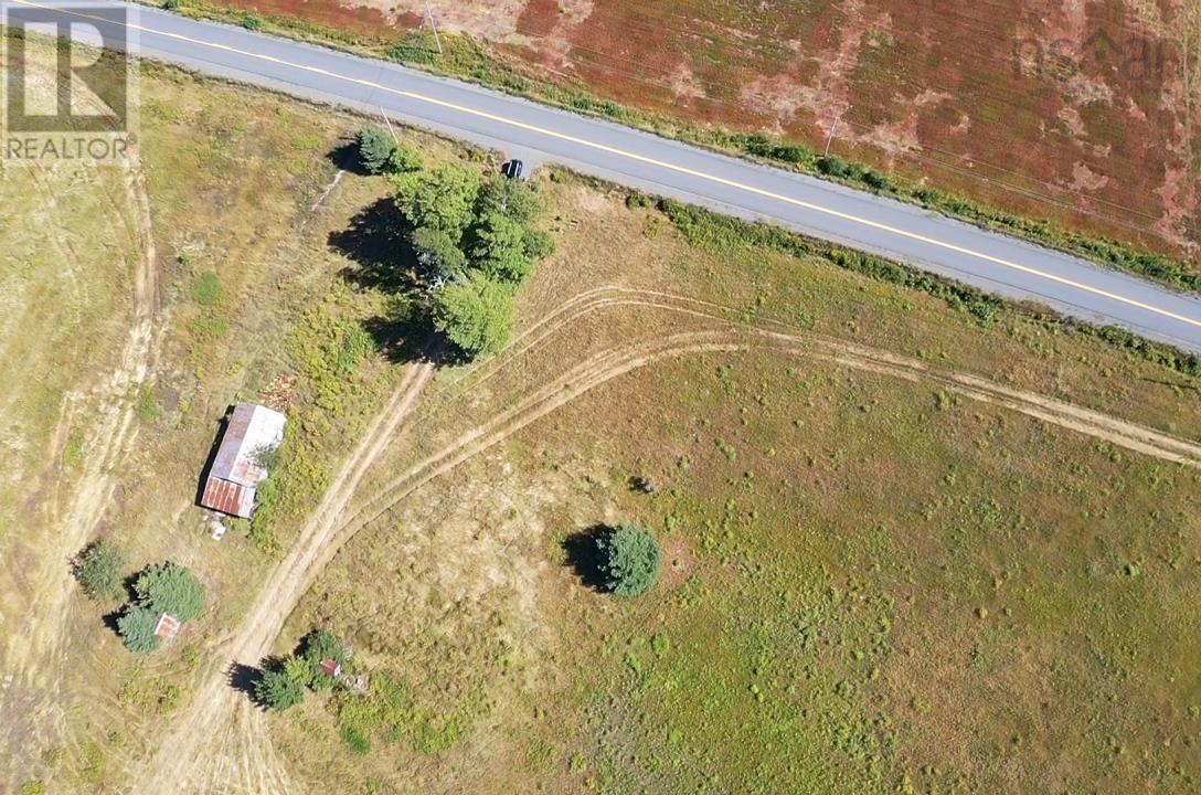 Property 27 of 35 of 5715 Wentworth Collingwood Road