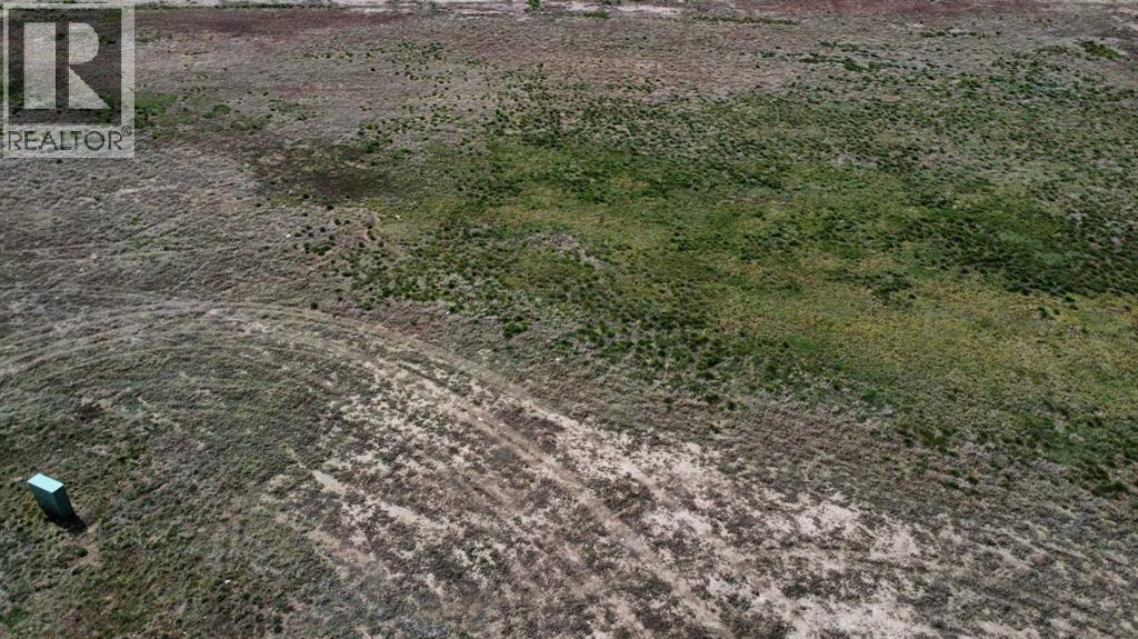 29 Kingfisher Estates Drive - Photo 4 of 19, Lake Newell Resort, Alberta