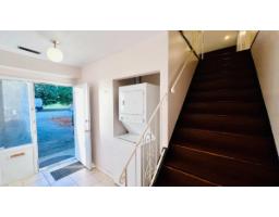 9716 156 Street, Surrey, BC V3R0X9 Photo 11