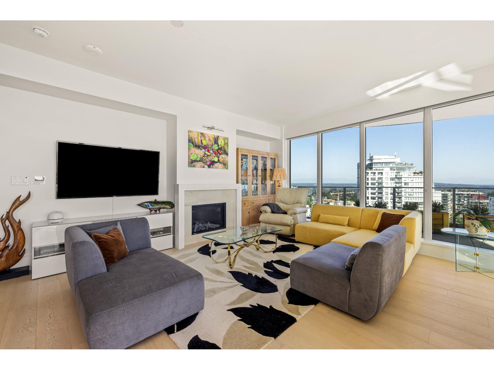 1804 1501 FOSTER STREET, White Rock