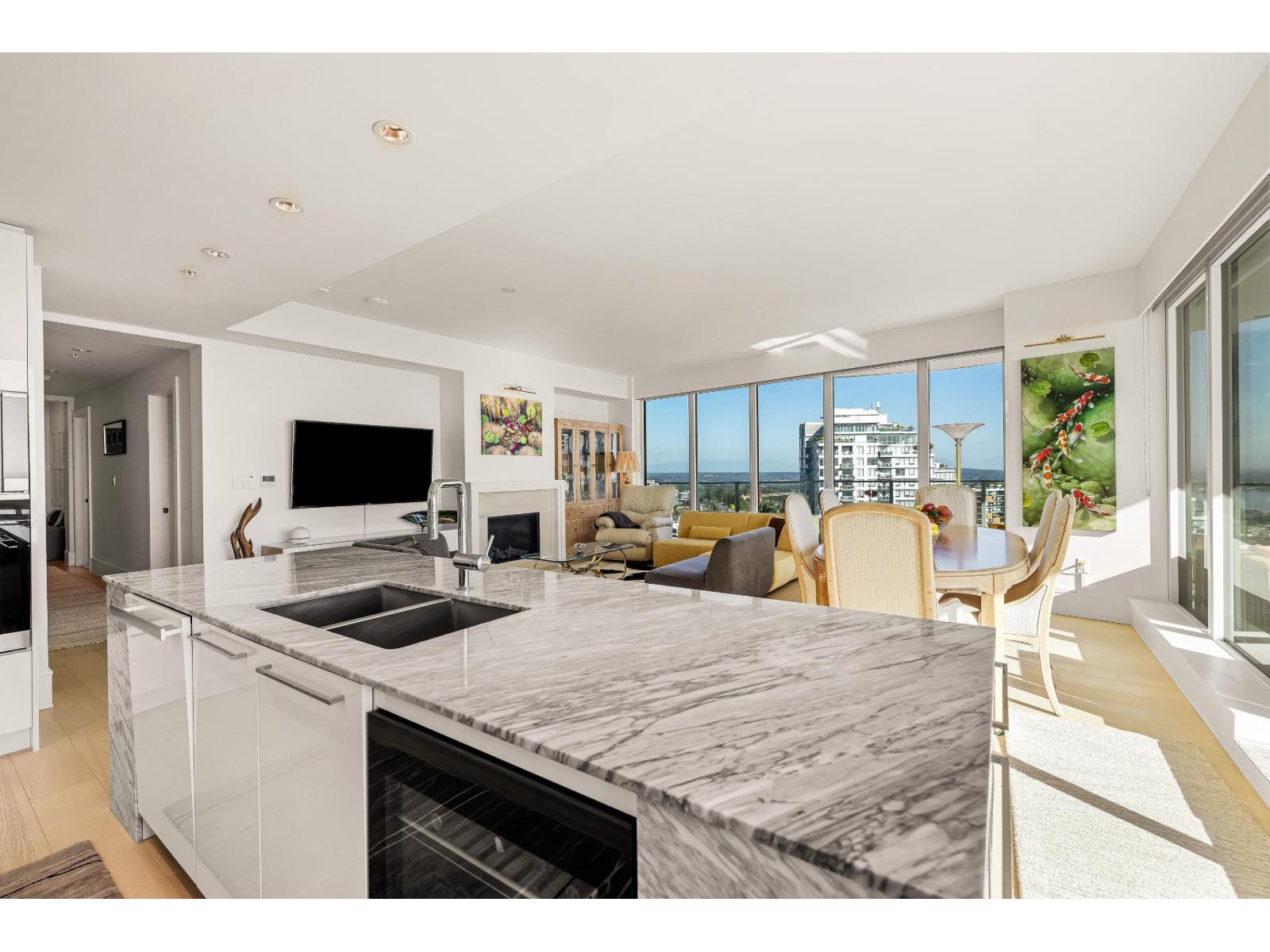 1804 1501 FOSTER STREET, White Rock