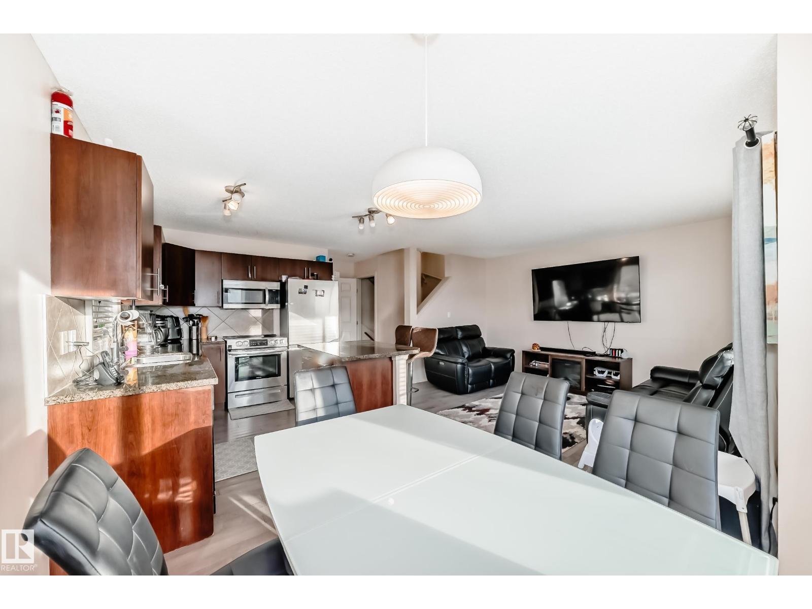 1285 CUNNINGHAM DR SW, Edmonton