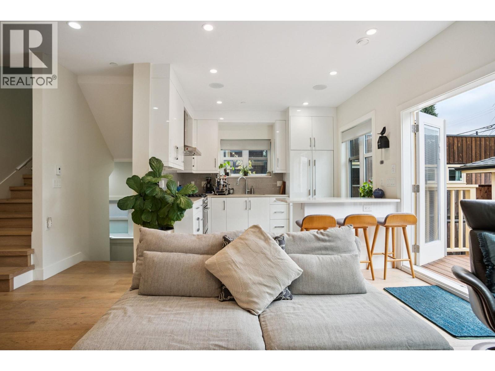 764 E 14TH AVENUE - Photo 2 of 40, Vancouver, British Columbia