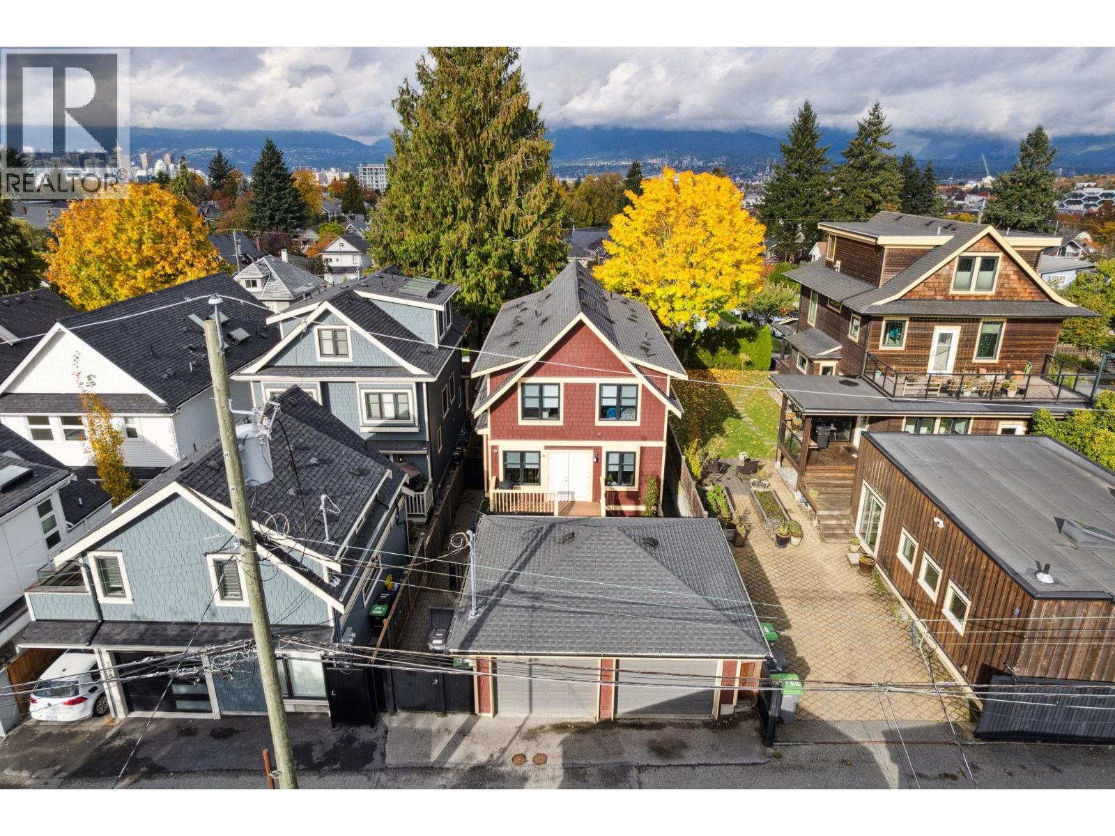 764 E 14TH AVENUE, Vancouver