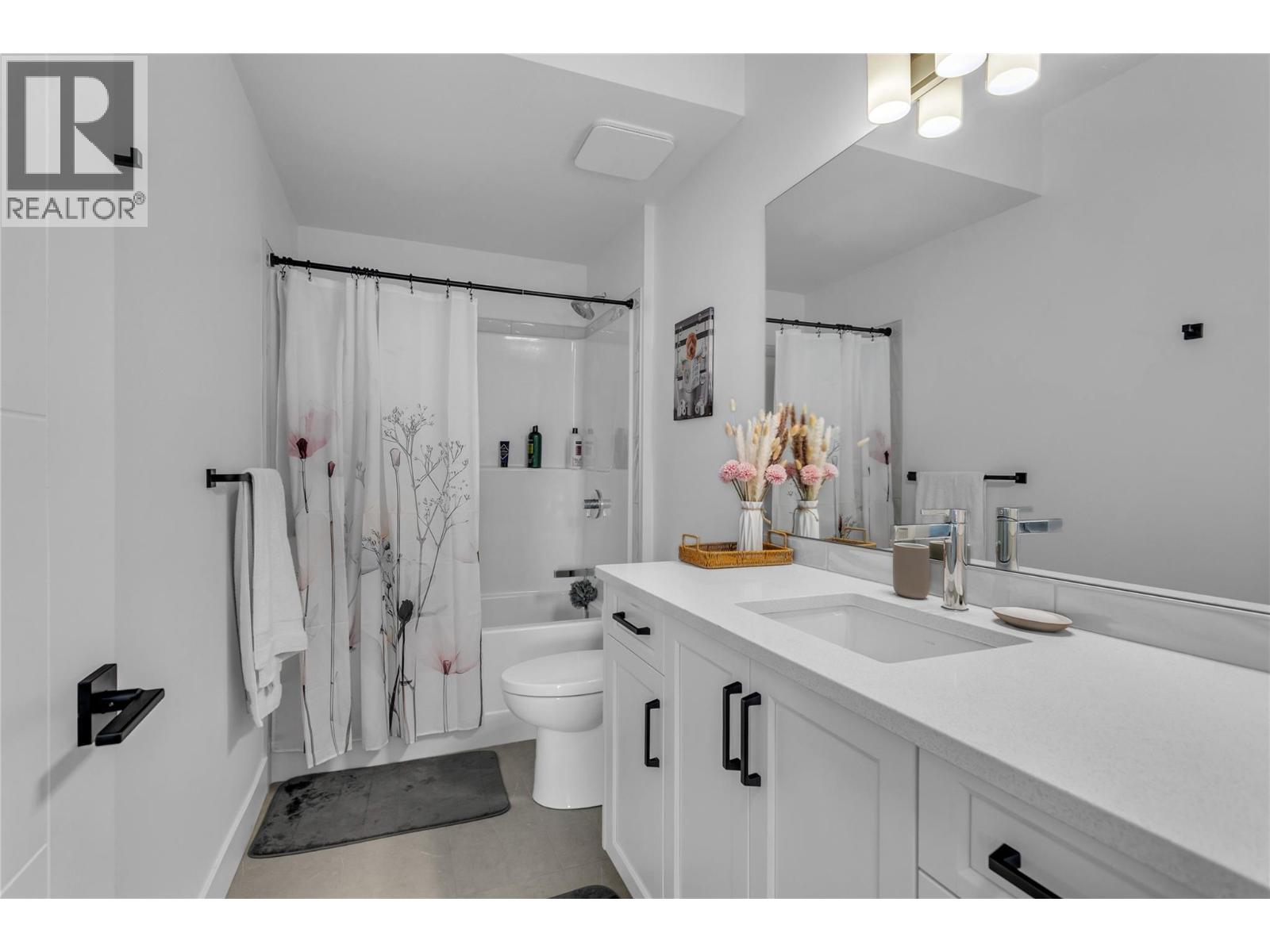 7735 Okanagan Hills Boulevard Unit# 42, Vernon