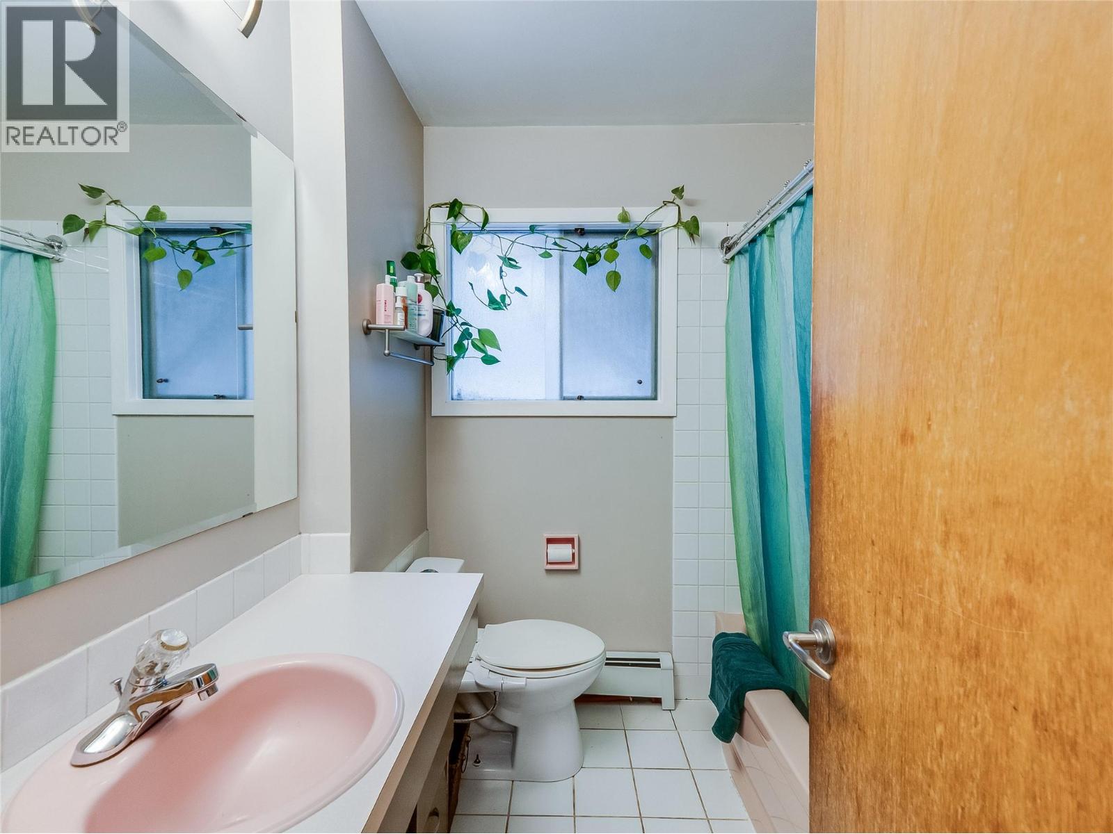 1604 Park Street, Rossland