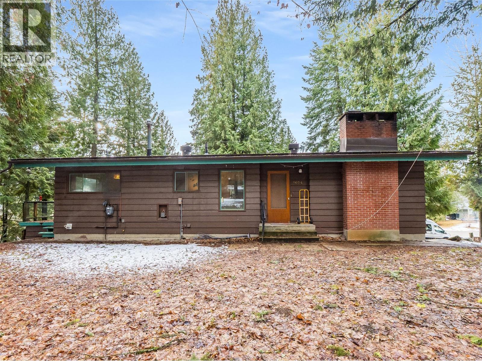 1604 Park Street, Rossland