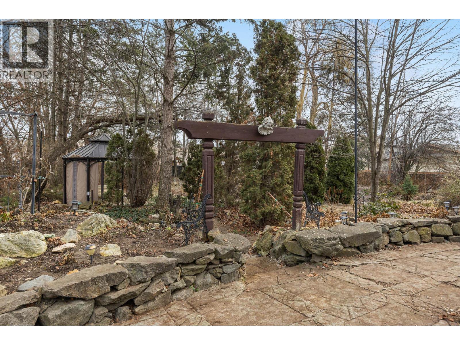  171 Snowsell North Street, Kelowna