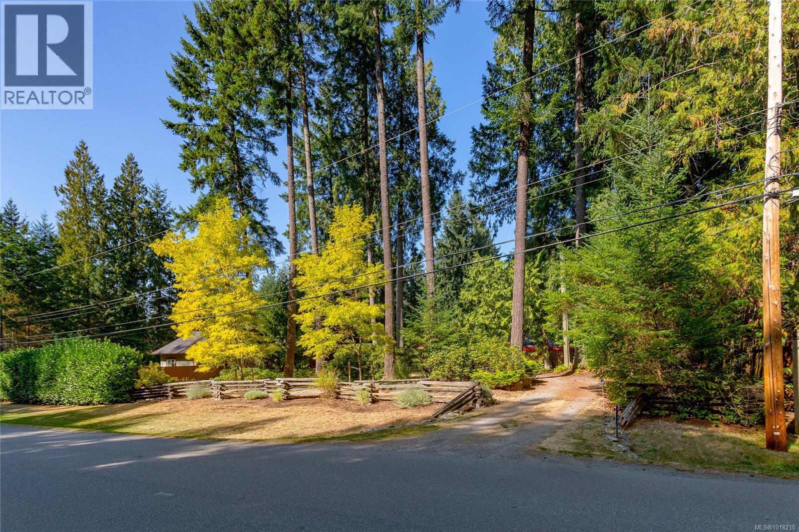 1215 Braithwaite Dr, Cobble Hill