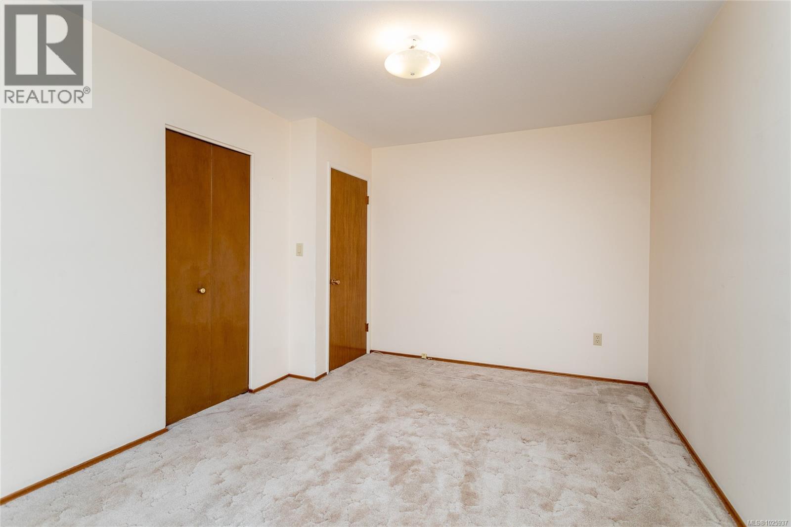 2930 Carol Ann Pl, Colwood