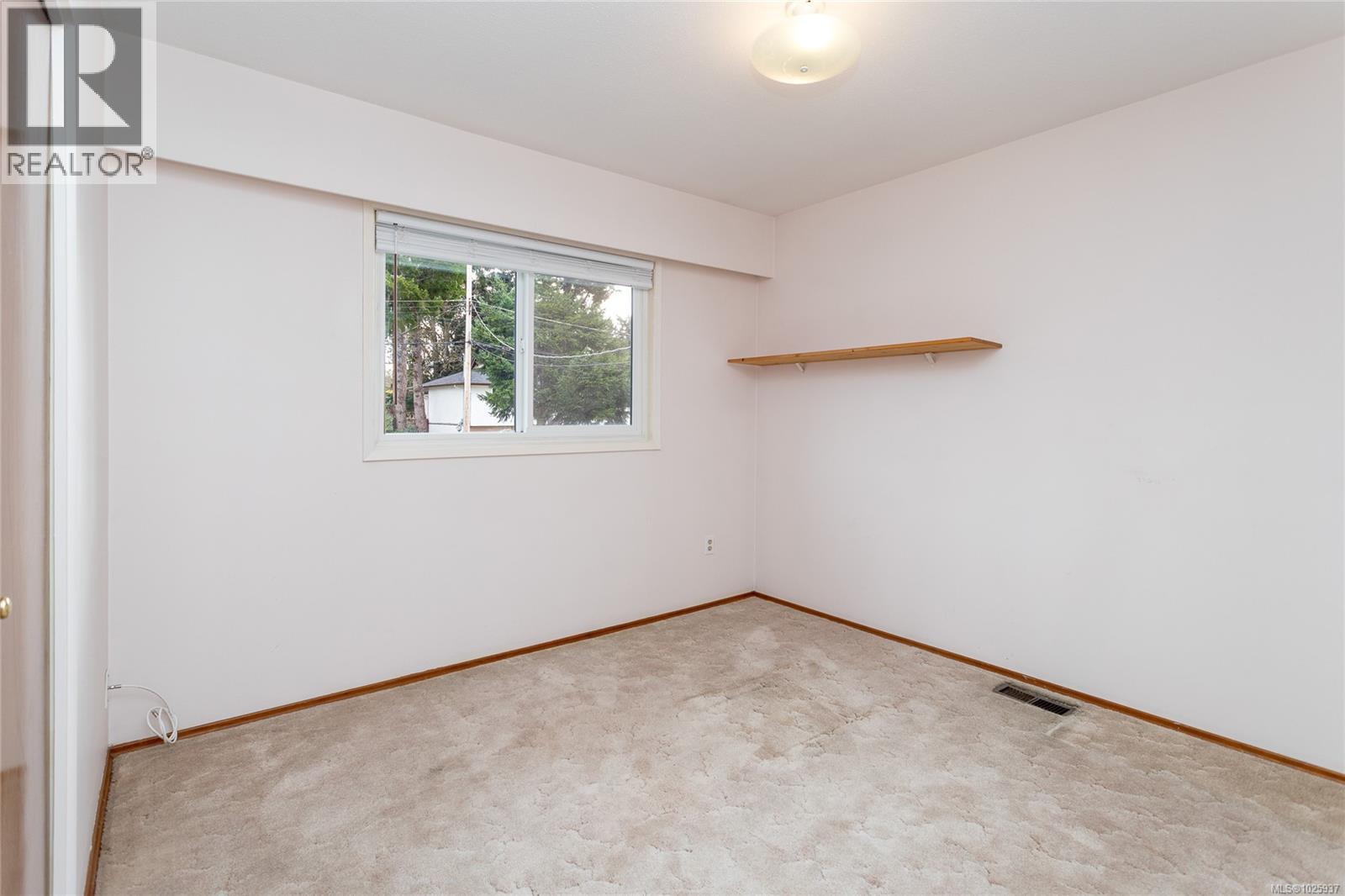 2930 Carol Ann Pl, Colwood