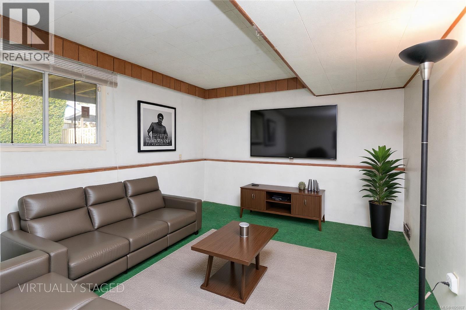 2930 Carol Ann Pl, Colwood