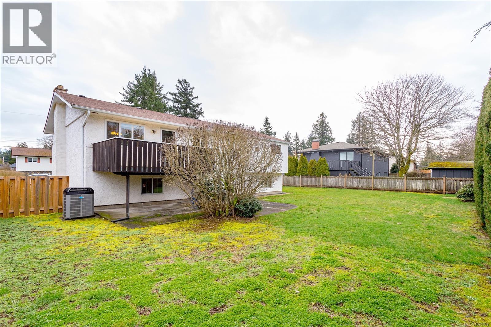2930 Carol Ann Pl, Colwood