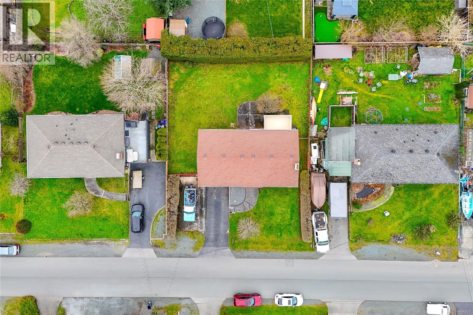 2930 Carol Ann Pl, Colwood