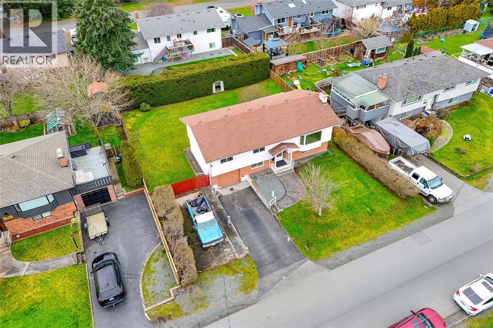 2930 Carol Ann Pl, Colwood