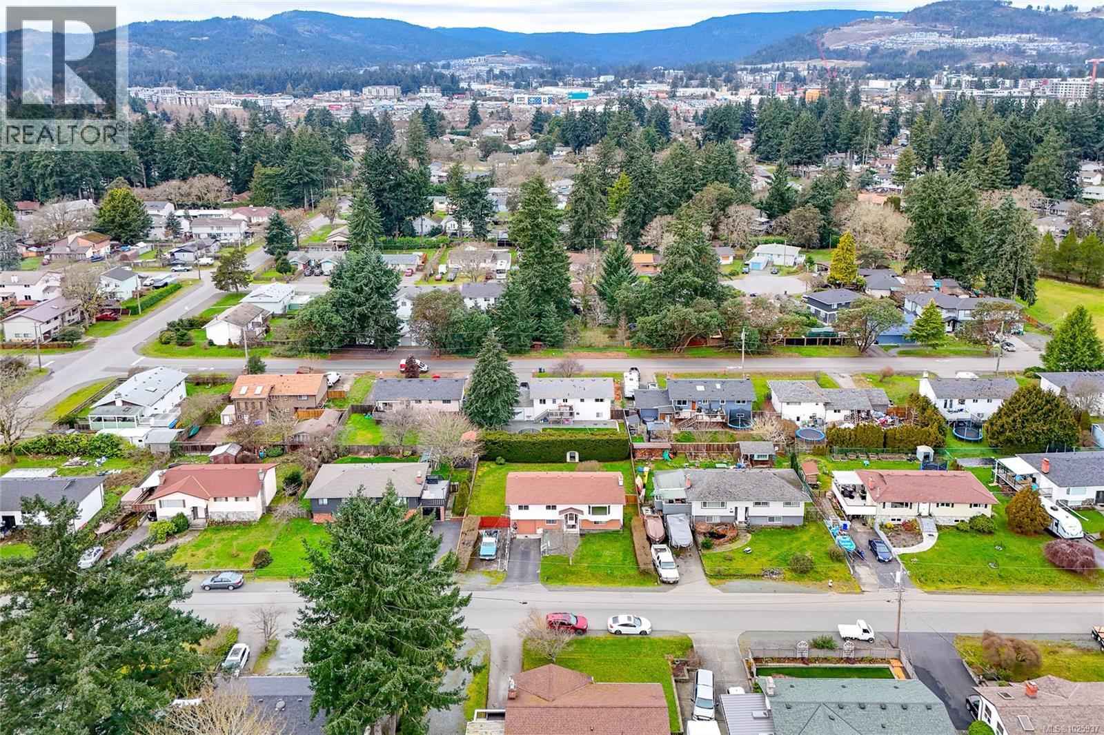 2930 Carol Ann Pl, Colwood