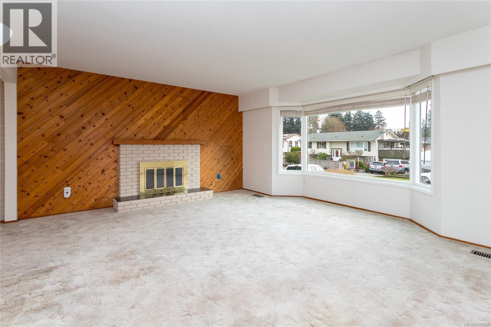 2930 Carol Ann Pl, Colwood