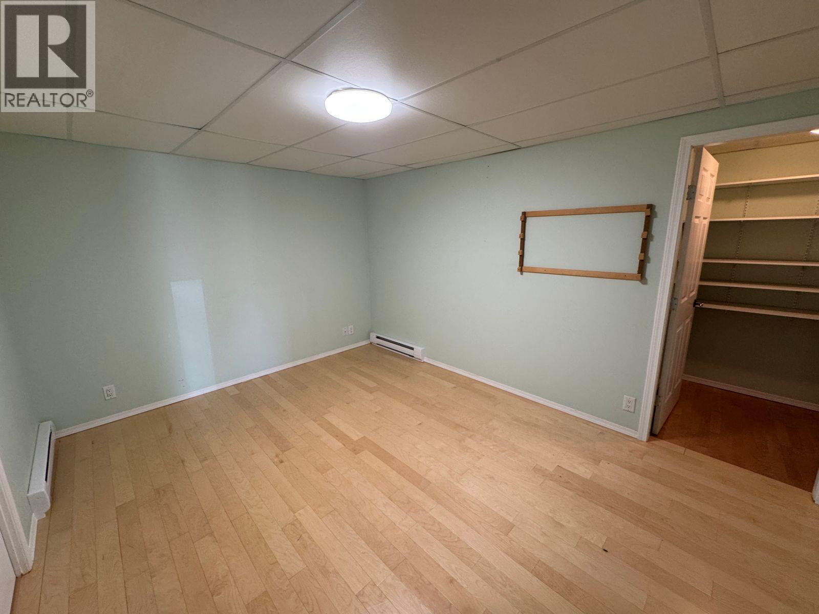 5175 Siminoff Road, Grand Forks