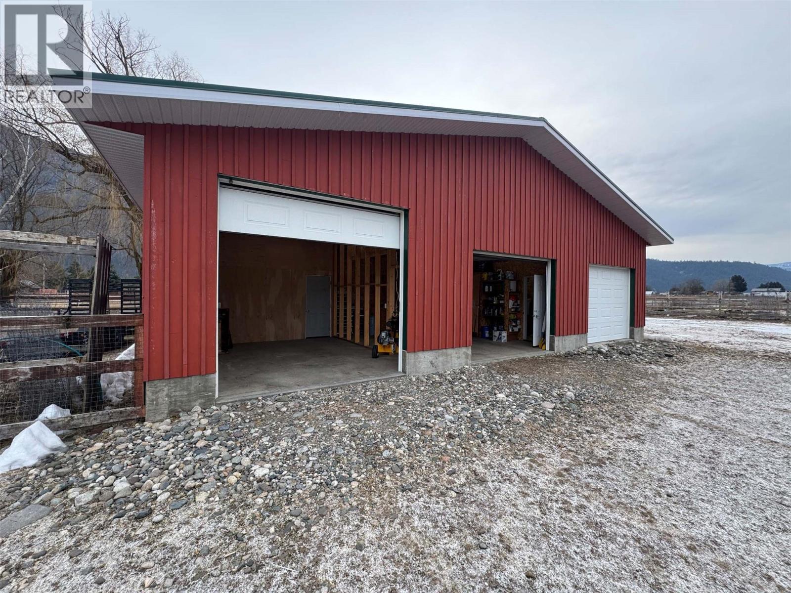 5175 Siminoff Road, Grand Forks