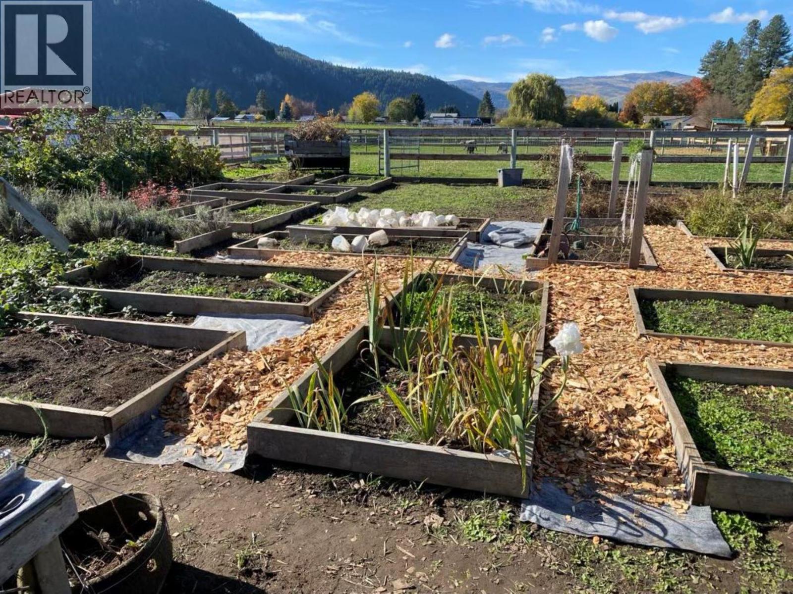 5175 Siminoff Road, Grand Forks