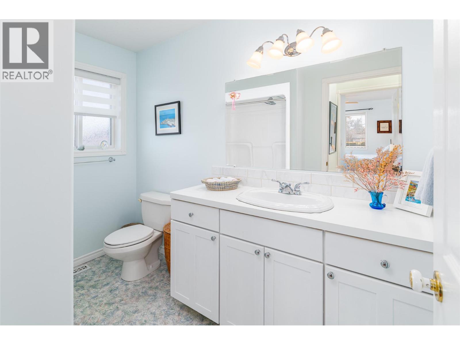 304 DUGAN Street, Creston