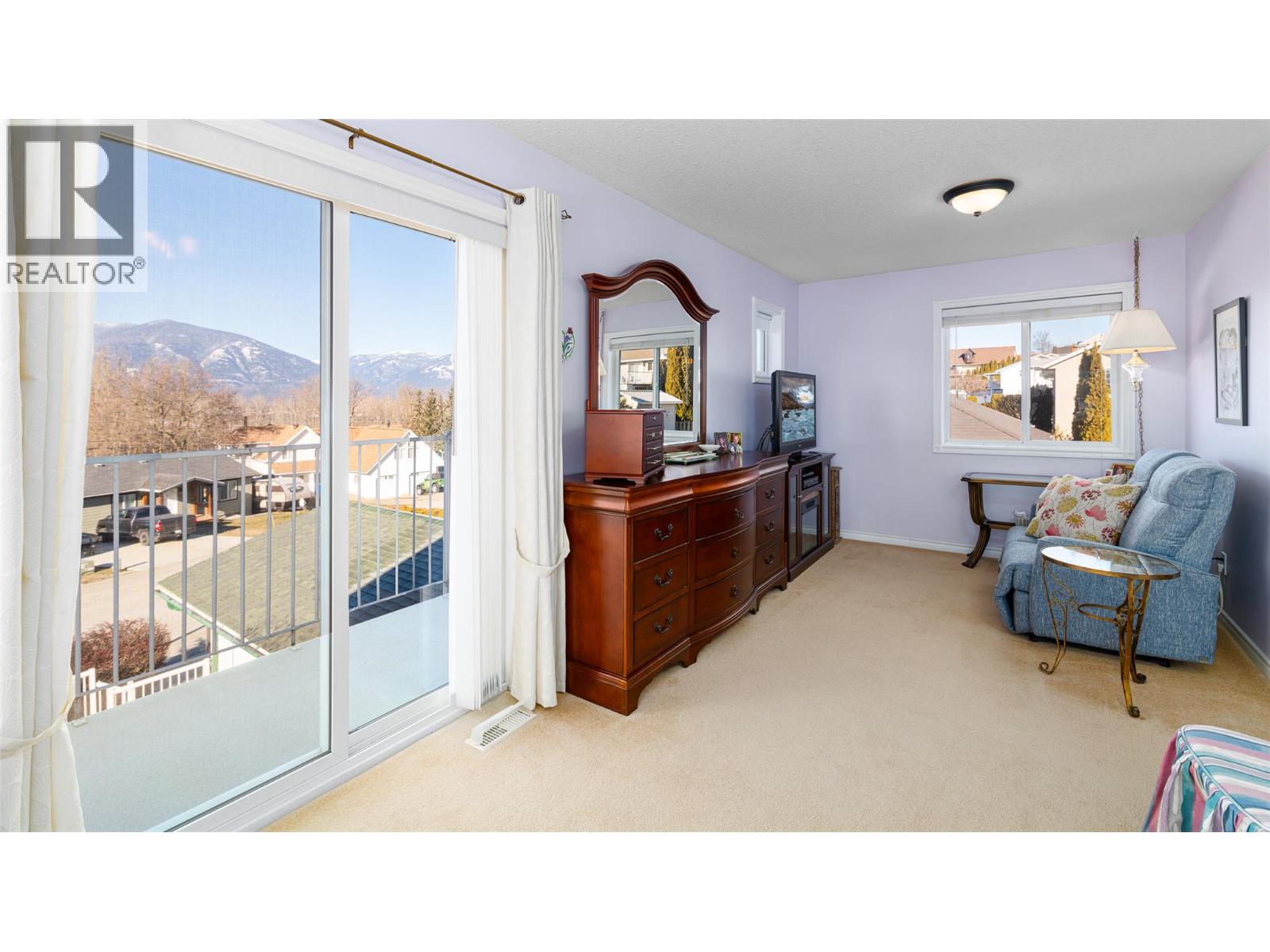 304 DUGAN Street, Creston