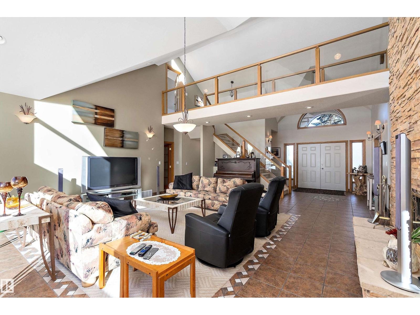 248 LAKESHORE DR - 11