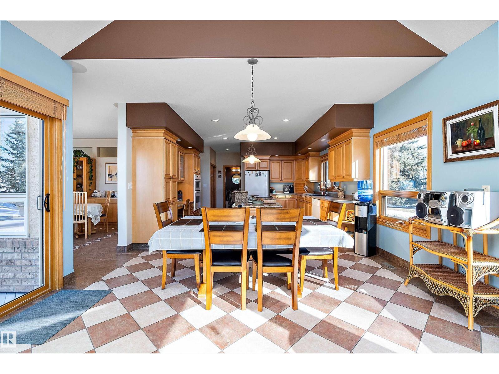 248 LAKESHORE DR - 19