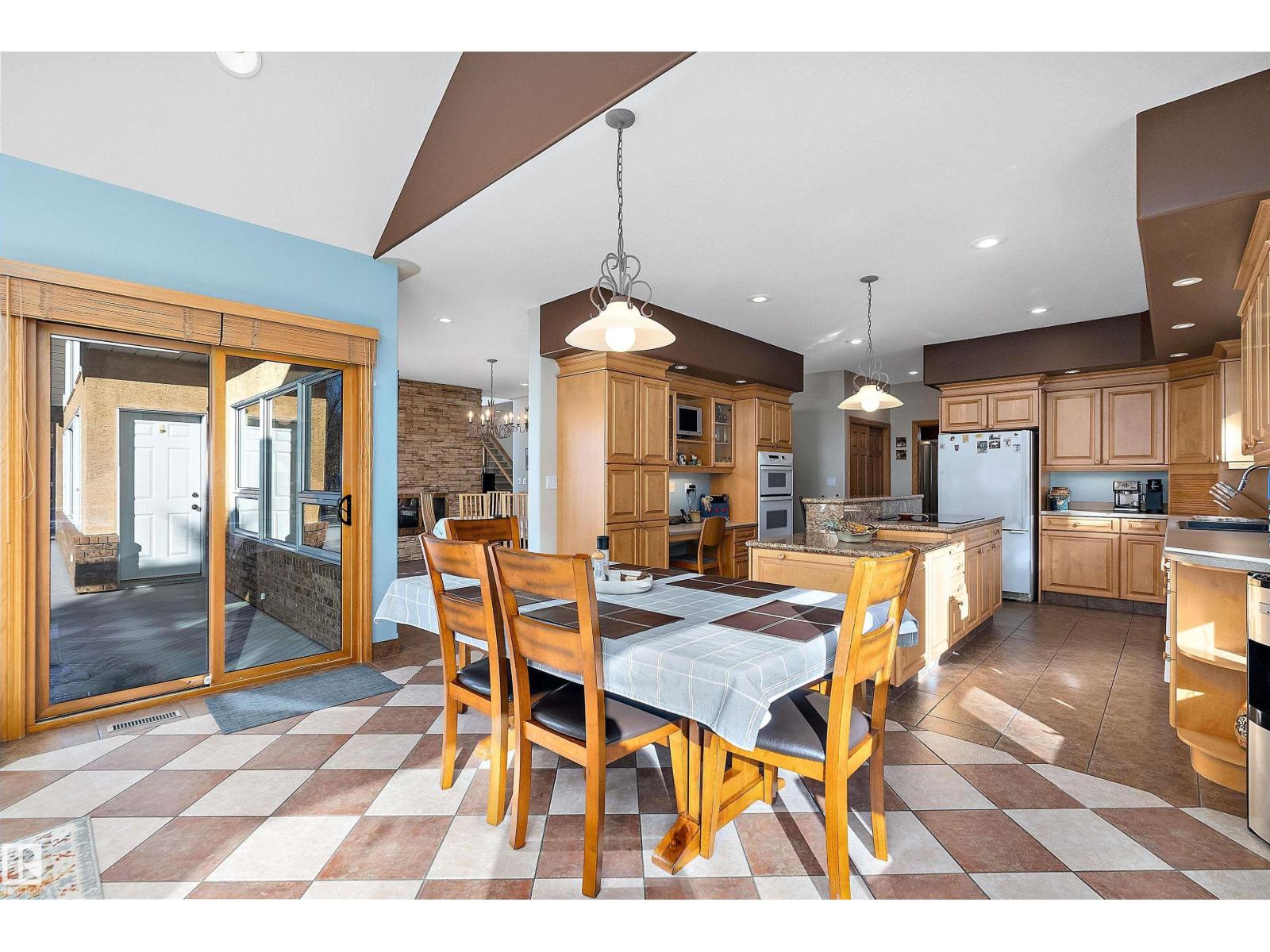 248 LAKESHORE DR - 20