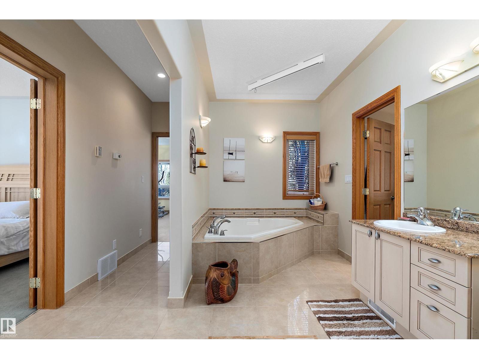 248 LAKESHORE DR - 27