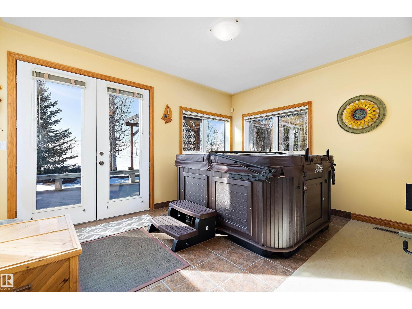 248 LAKESHORE DR - 32