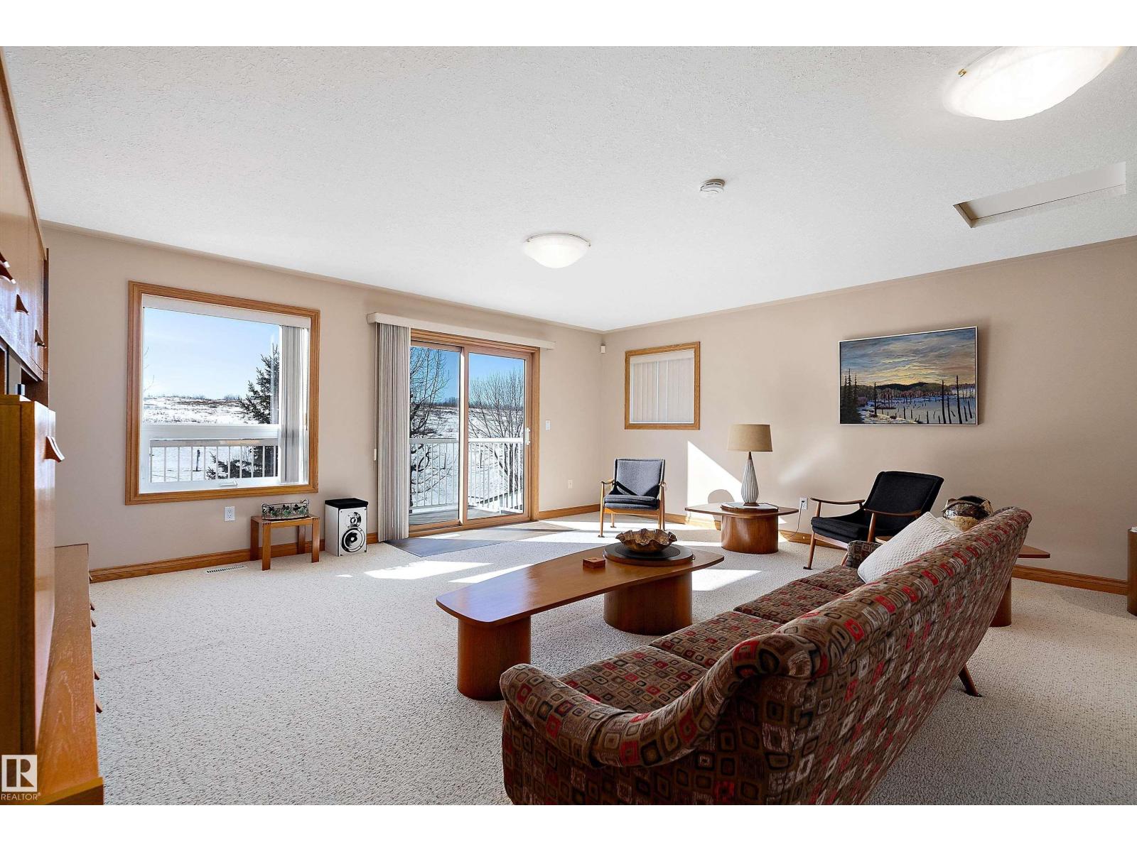 248 LAKESHORE DR - 44