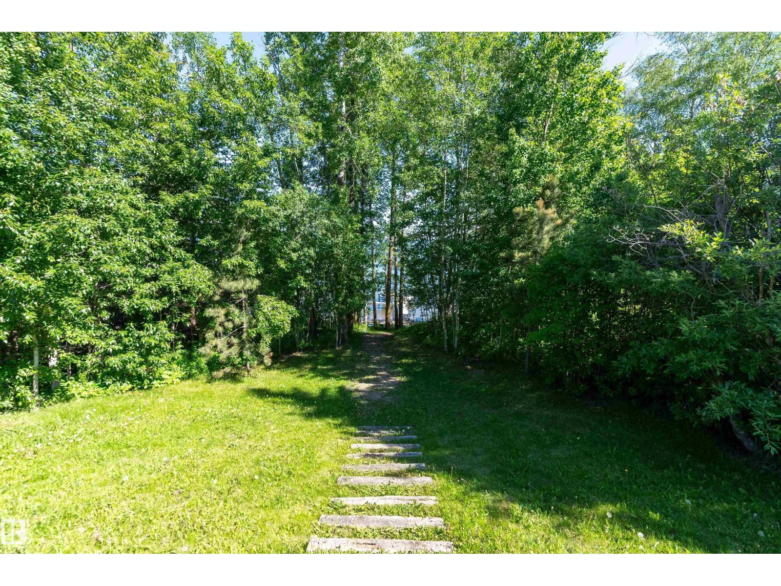 248 LAKESHORE DR - 65