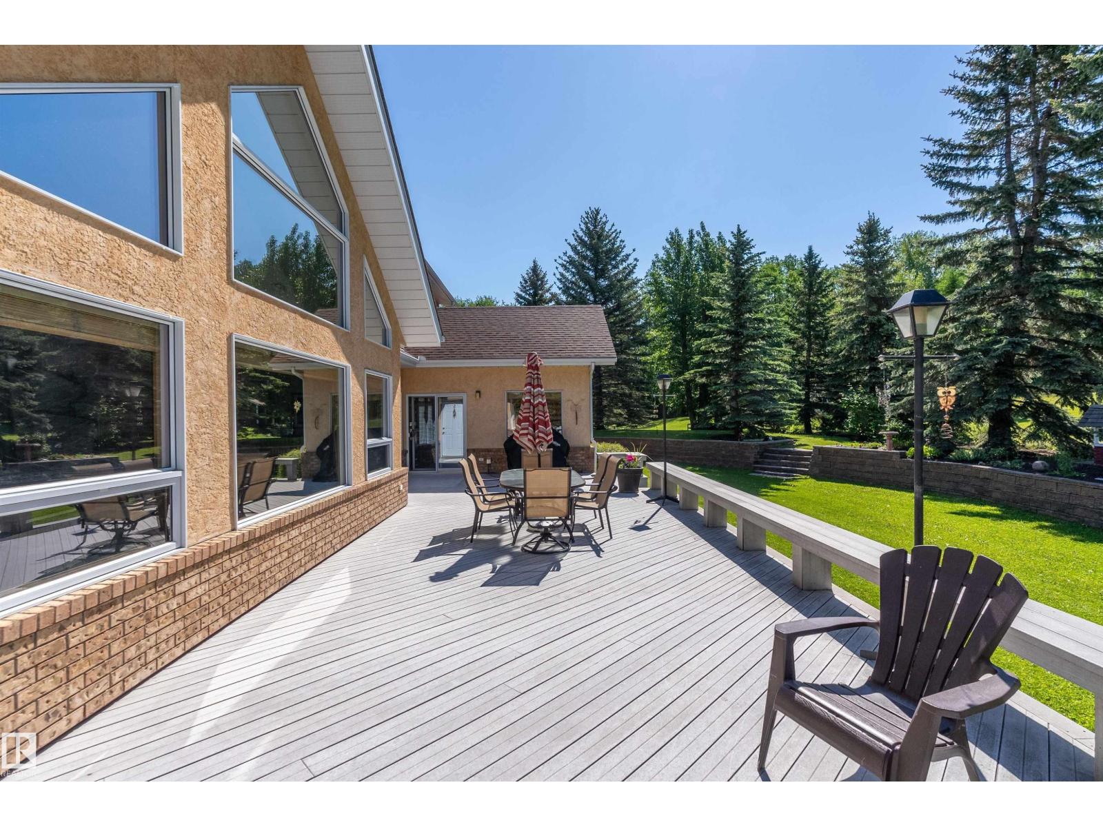 248 LAKESHORE DR - 69