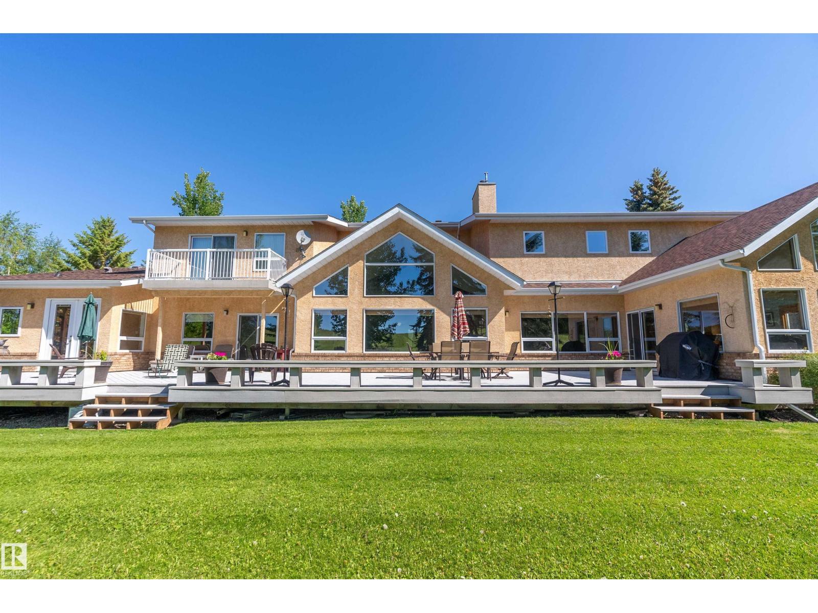 248 LAKESHORE DR - 73