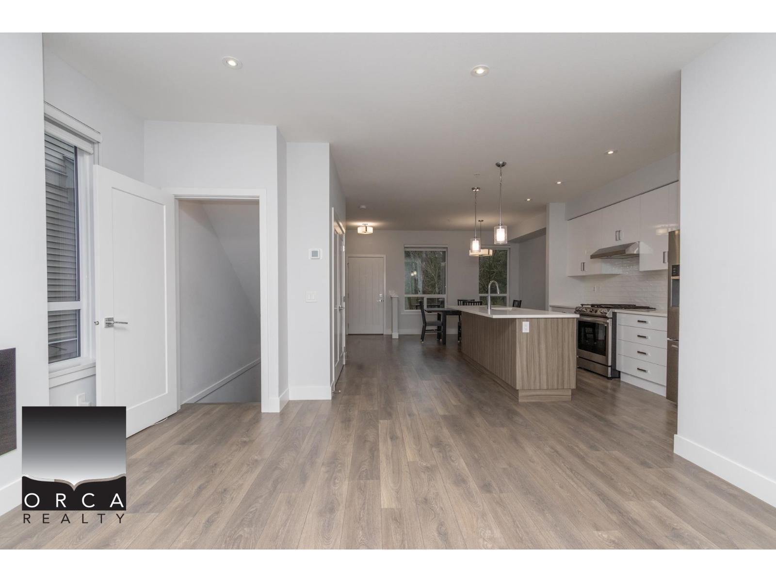 7816 204 Street 204 STREET - photo 2