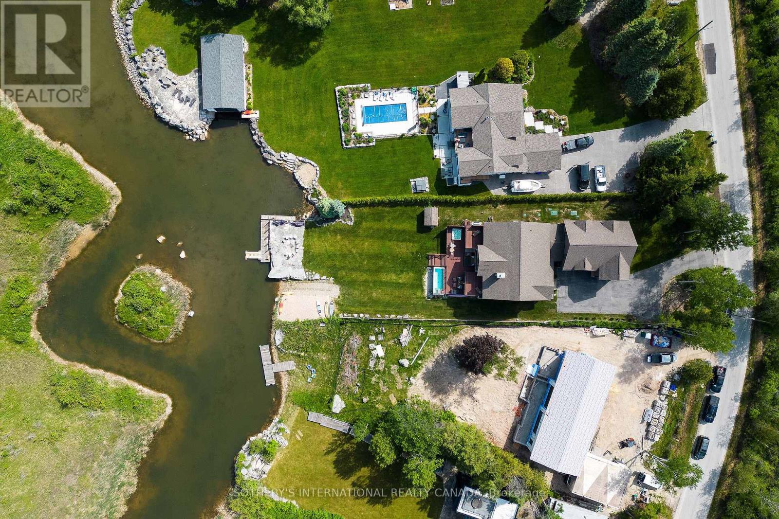 156 BARTLETT BOULEVARD - 39