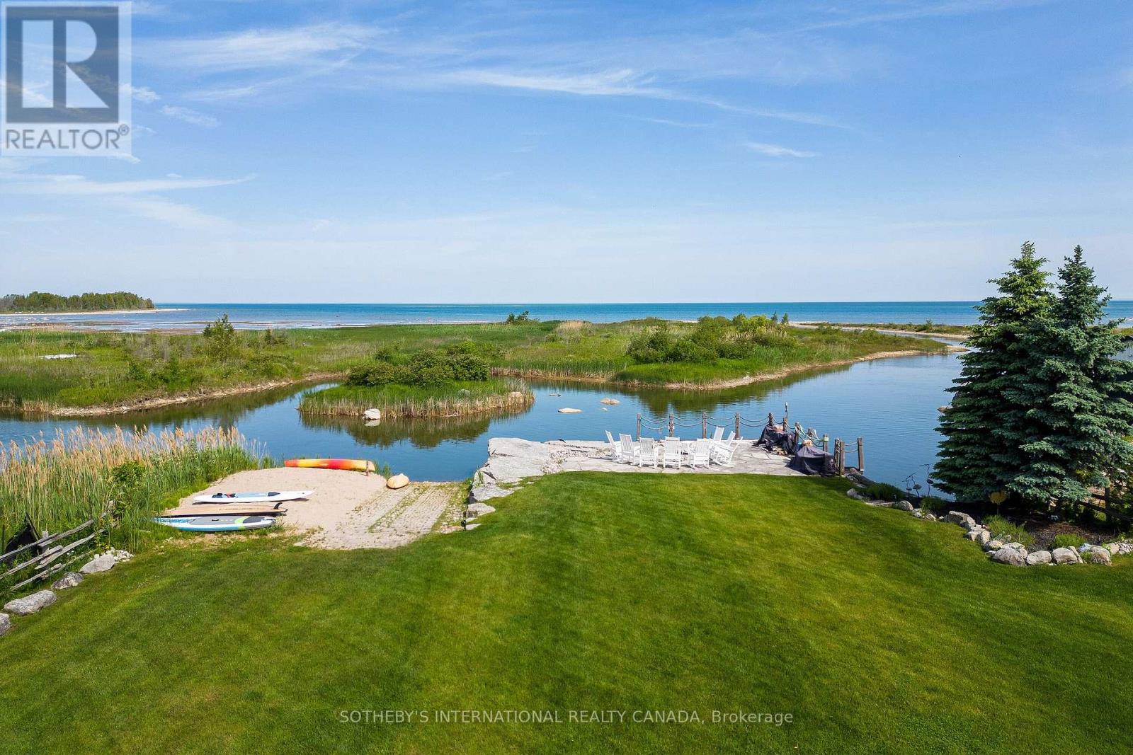 156 BARTLETT BOULEVARD - 41