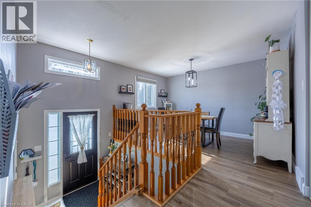 62 BECKETT Boulevard - Photo 2 of 35, Tillsonburg, Ontario