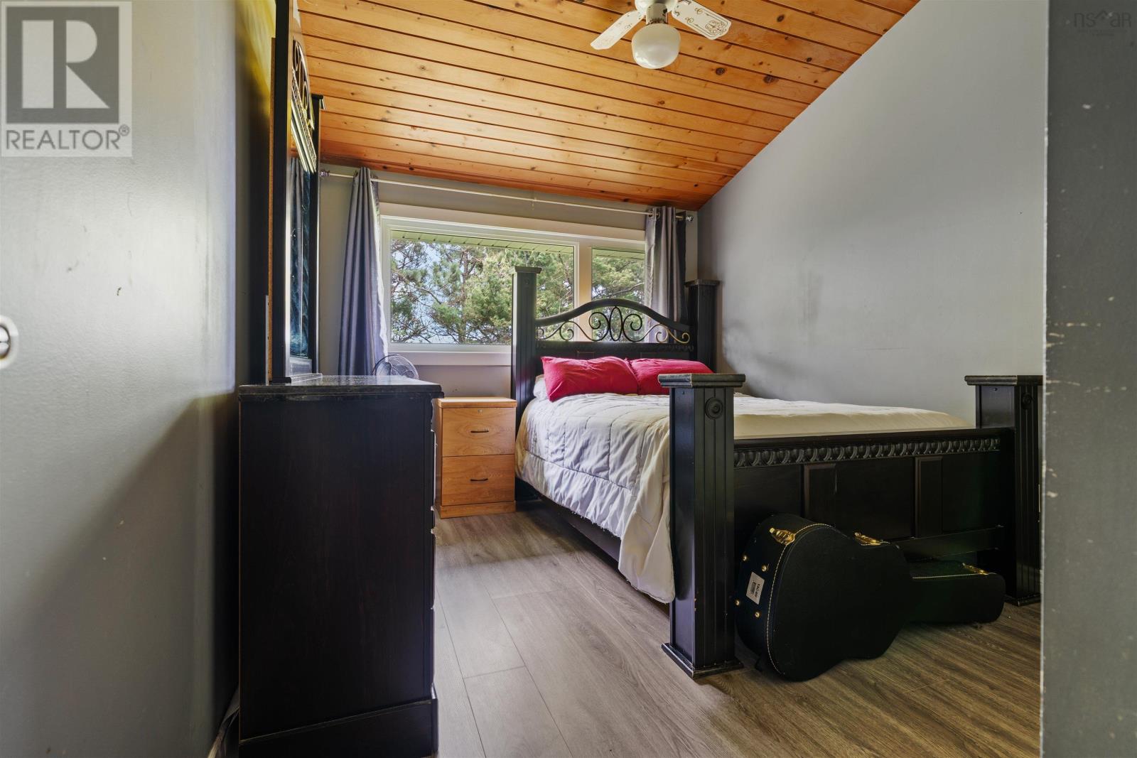 Property 22 of 49 of 393 Shore Road