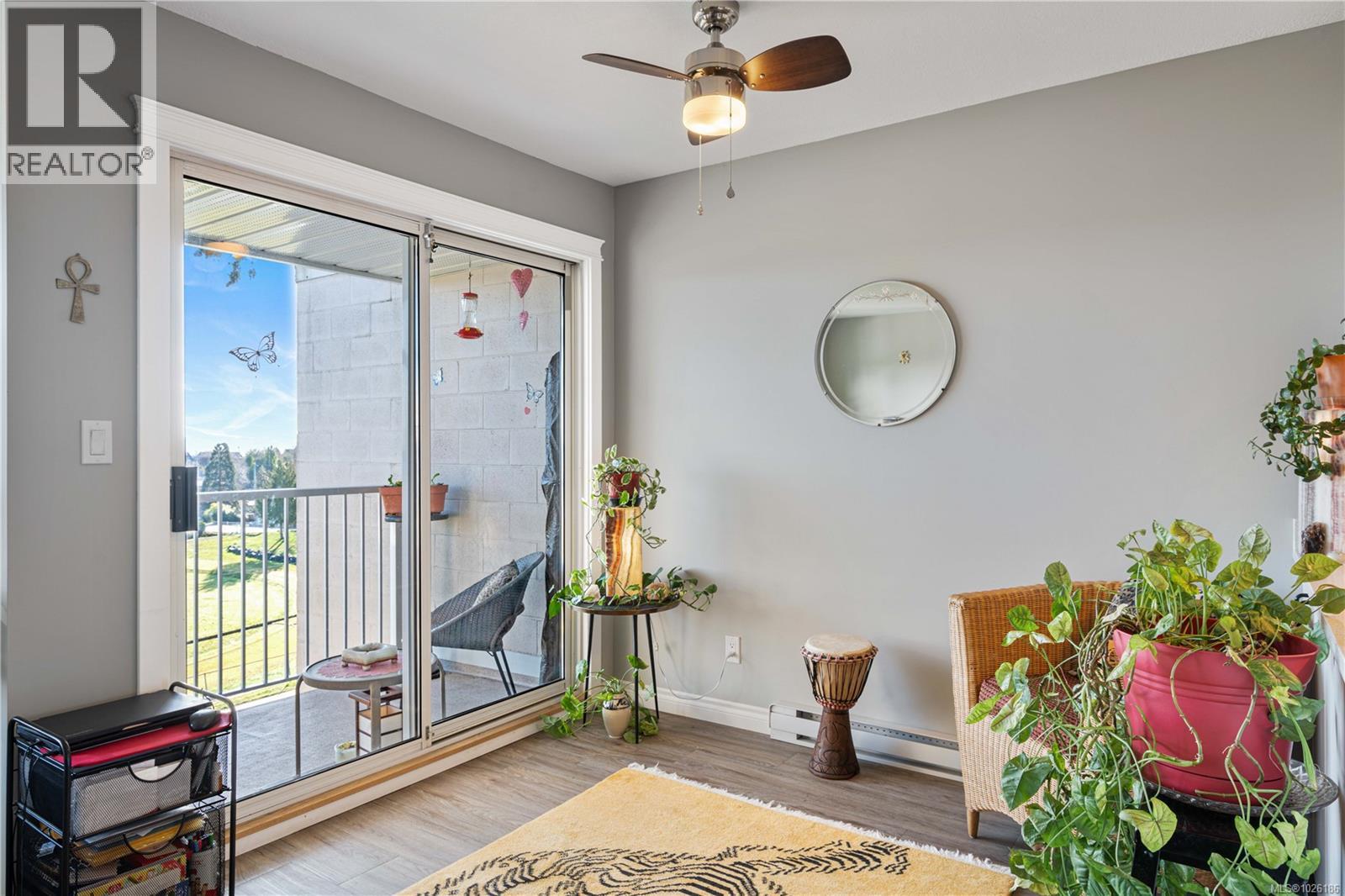 304 9916 Daniel St, Chemainus