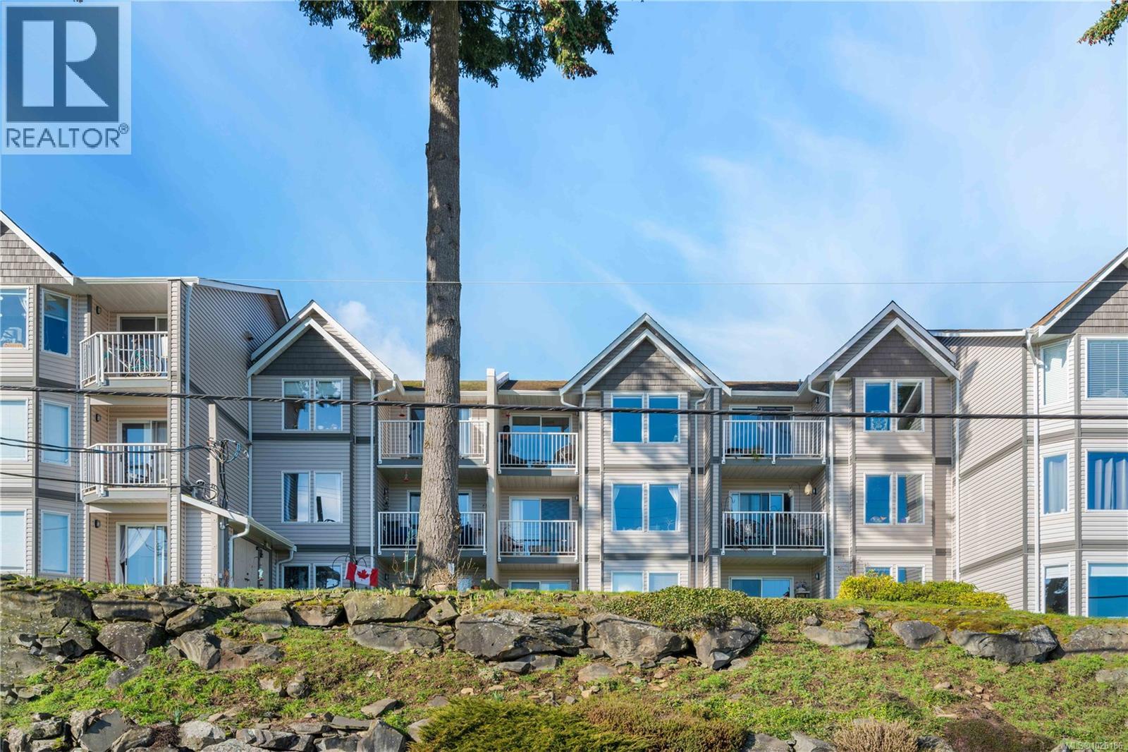 304 9916 Daniel St, Chemainus