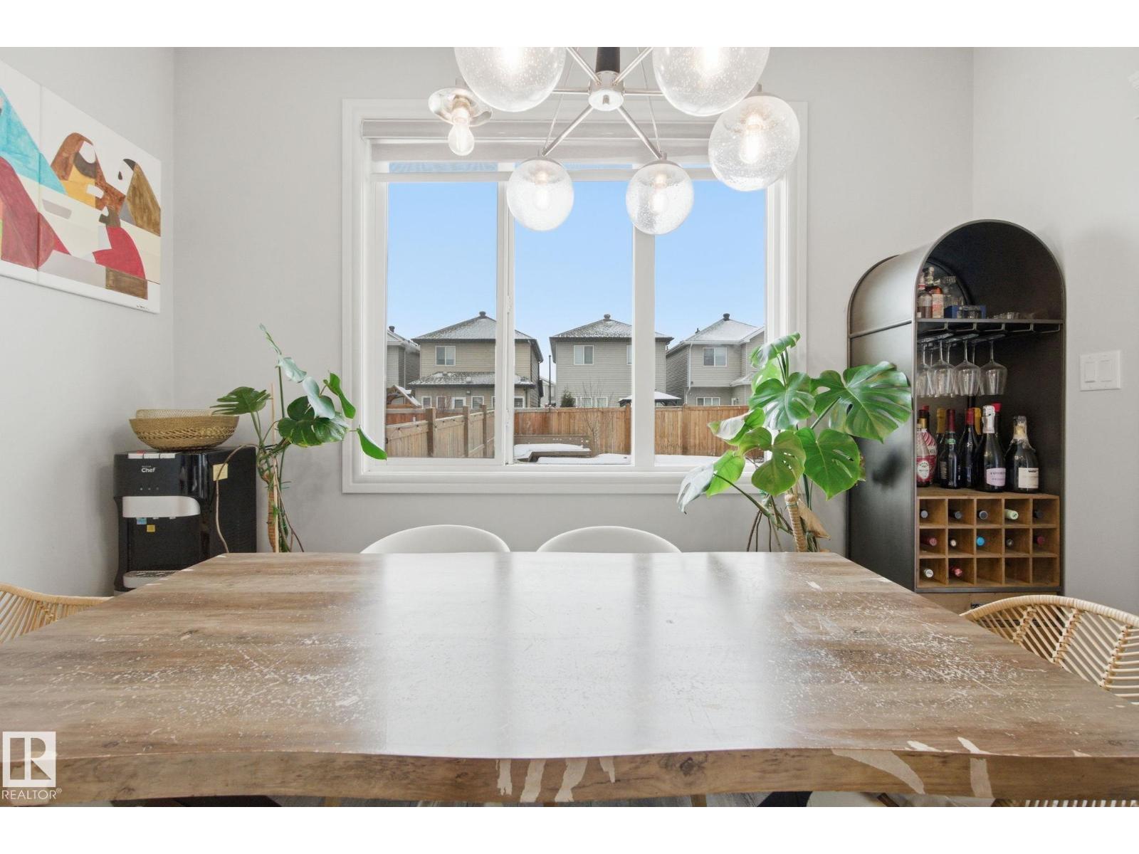 9942 222A ST NW NW, Edmonton