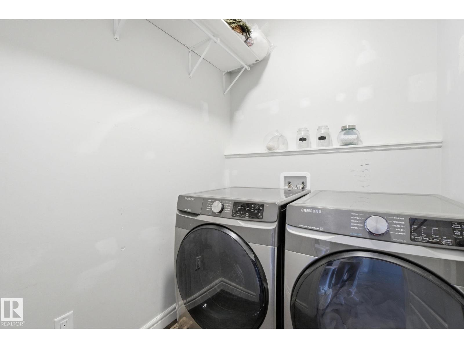 9942 222A ST NW NW, Edmonton