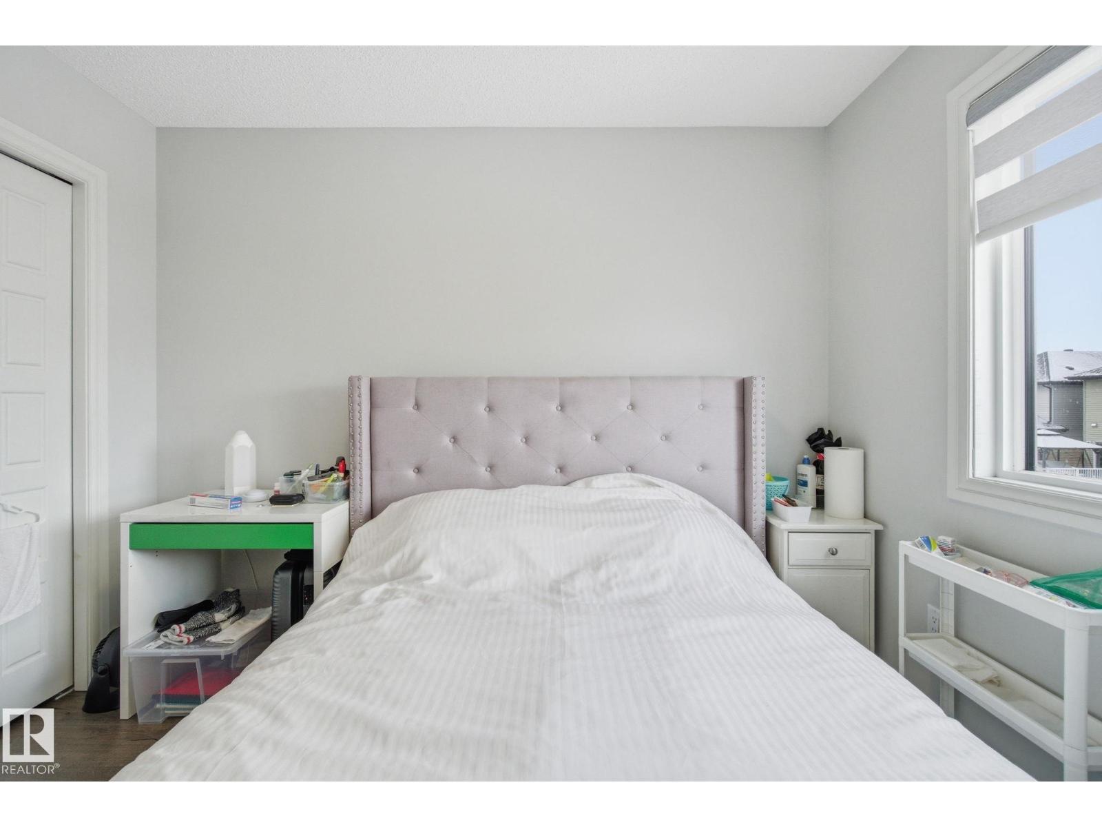 9942 222A ST NW NW, Edmonton