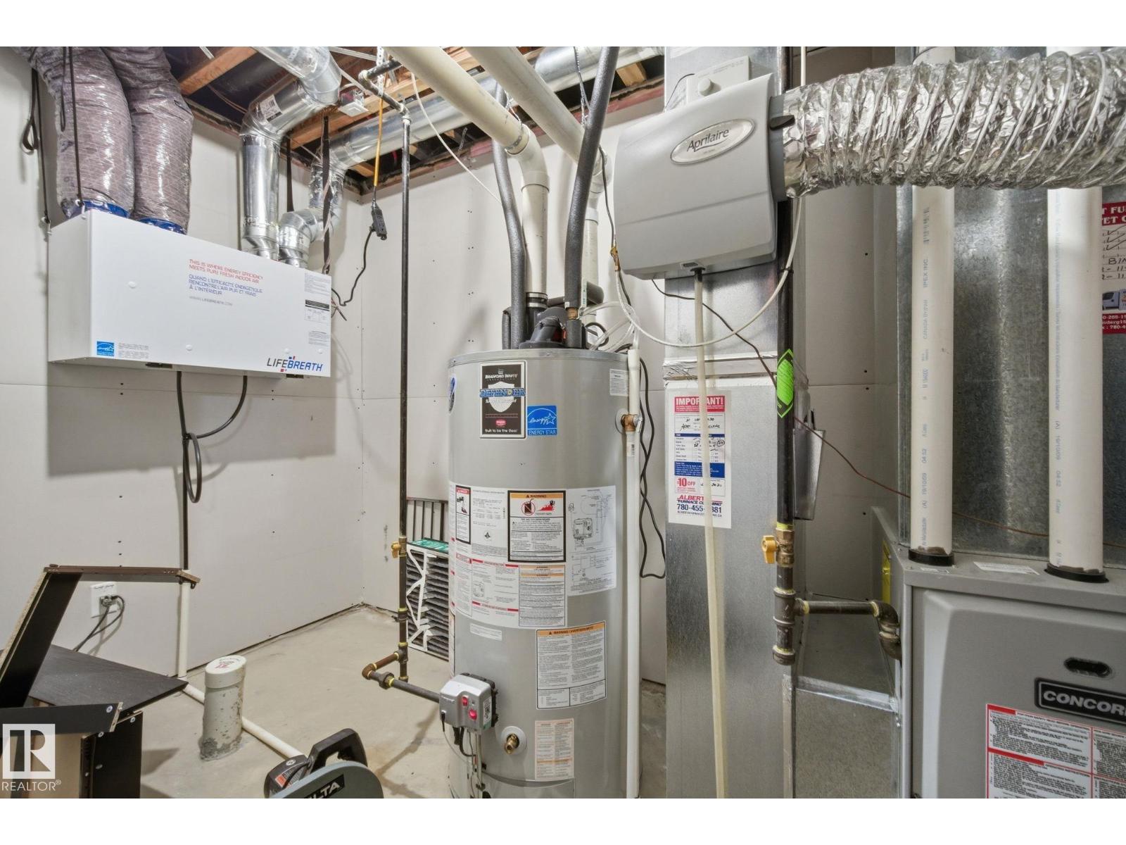 9942 222A ST NW NW, Edmonton