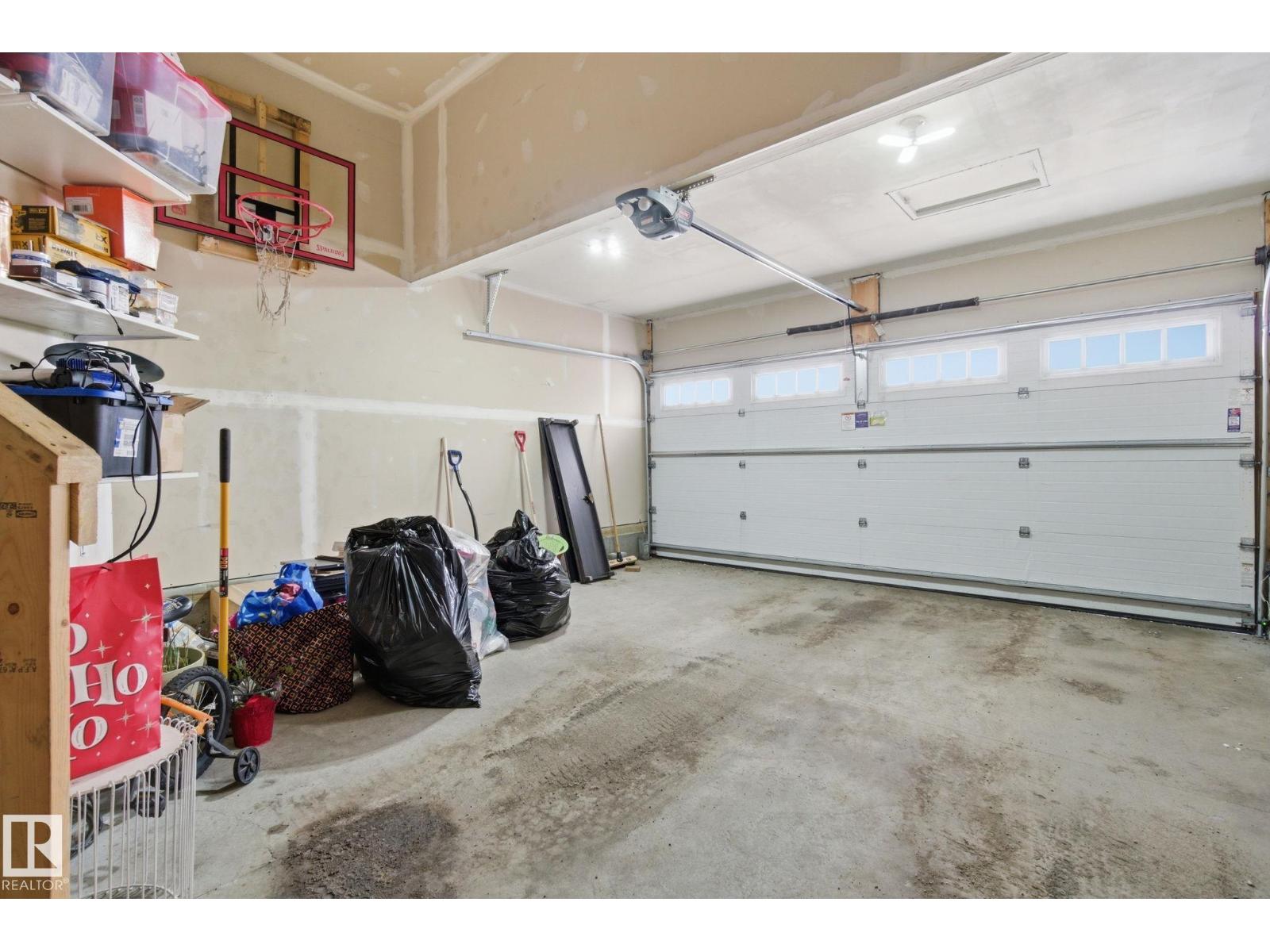 9942 222A ST NW NW, Edmonton