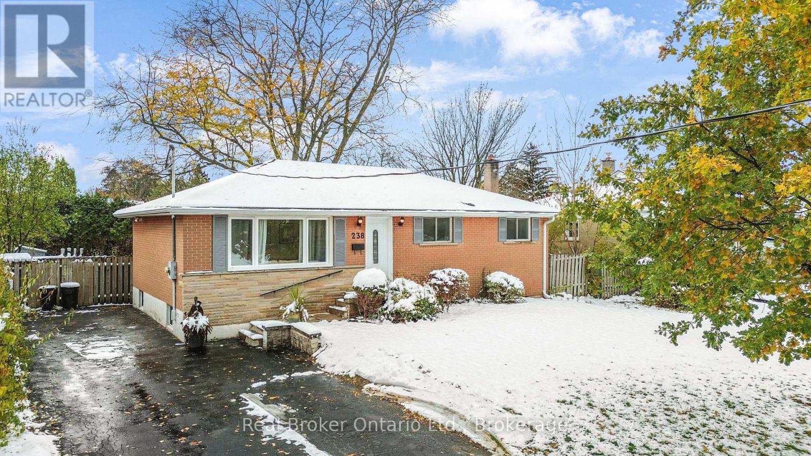 238 KENT CRESCENT - Photo 2 of 34, Burlington (Appleby), Ontario