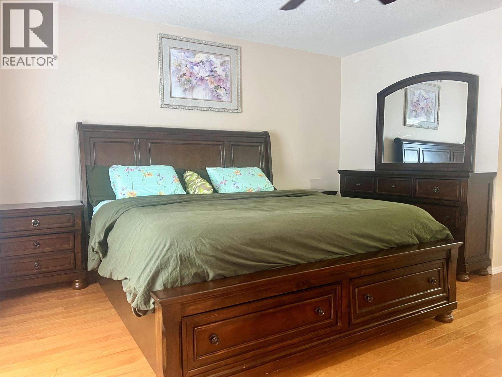 44 STICKNEY STREET - 17